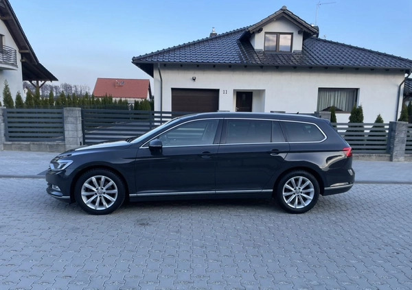 Volkswagen Passat cena 59900 przebieg: 239000, rok produkcji 2015 z Gniezno małe 742